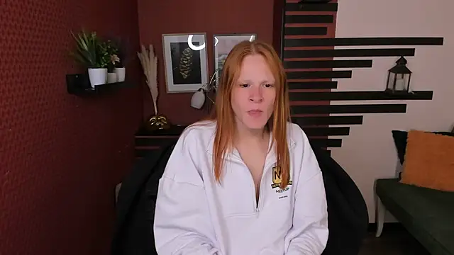 Snapshot of ChloeValentinee chatting on October 10, 2025, 9:30 am ChloeValentinee online show from October 10, 2025, 9:30 am