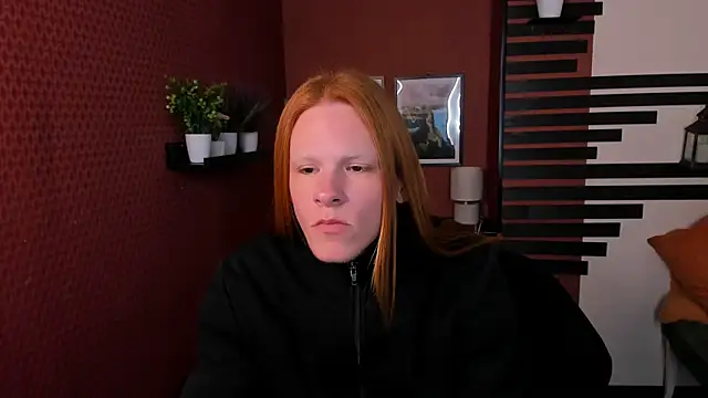 Snapshot of ChloeValentinee chatting on October 20, 2025, 12:38 pm ChloeValentinee online show from October 20, 2025, 12:38 pm