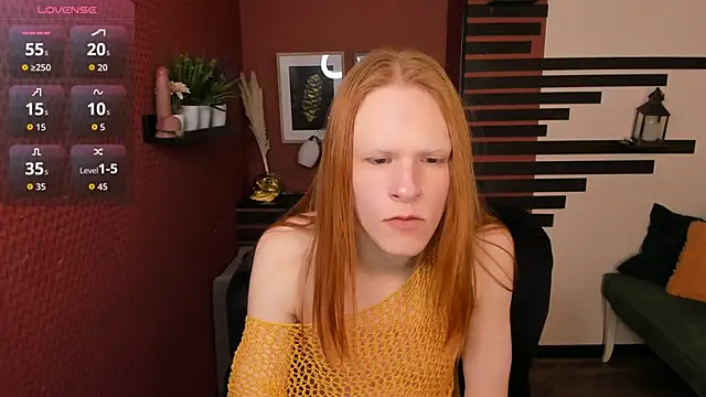 Snapshot of ChloeValentinee chatting on October 30, 2025, 9:55 am ChloeValentinee online show from October 30, 2025, 9:55 am