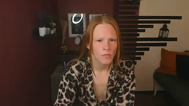 Snapshot of ChloeValentinee chatting on November 21, 2025, 1:32 pm ChloeValentinee online show from November 21, 2025, 1:32 pm