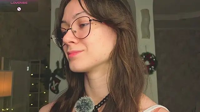 ReneeLippeatt online show from January 9, 2026, 7:15 pm