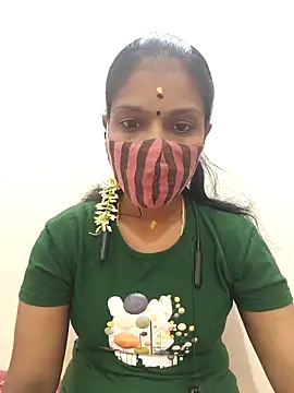 Snapshot of Tamil_Yalini12 chatting on October 2, 2025, 10:00 am Tamil Yalini12 online show from October 2, 2025, 10:00 am