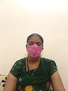 Snapshot of Tamil_Yalini12 chatting on October 12, 2025, 11:42 am Tamil Yalini12 online show from October 12, 2025, 11:42 am