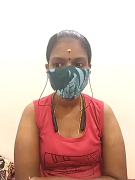 Snapshot of Tamil_Yalini12 chatting on October 17, 2025, 5:21 am Tamil Yalini12 online show from October 17, 2025, 5:21 am