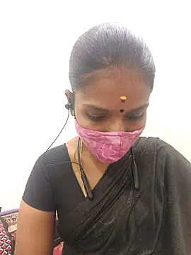 Snapshot of Tamil_Yalini12 chatting on October 31, 2025, 1:56 pm Tamil Yalini12 online show from October 31, 2025, 1:56 pm