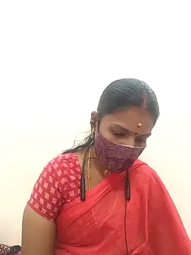 Snapshot of Tamil_Yalini12 chatting on November 3, 2025, 8:15 am Tamil Yalini12 online show from November 3, 2025, 8:15 am