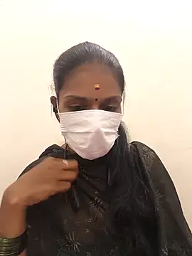 Snapshot of Tamil_Yalini12 chatting on November 12, 2025, 7:13 pm Tamil Yalini12 online show from November 12, 2025, 7:13 pm