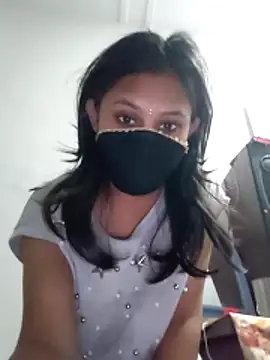 Onlyfordarlings online show from April 21, 2026, 7:17 pm