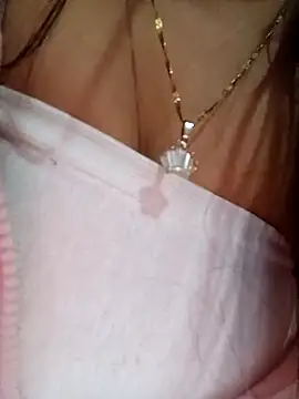  Luna-1 online show from October 3, 2025, 2:58 pm