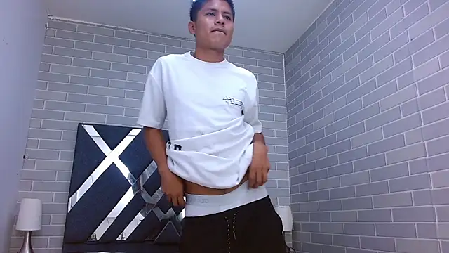 marcus hans  online show from September 29, 2025, 12:21 pm