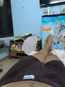 Snapshot of LoudGear22 chatting on June 30, 2026, 3:18 am LoudGear22 online show from June 30, 2026, 3:18 am