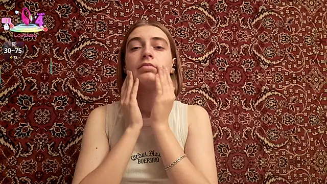 ivetabloom online show from October 3, 2025, 5:10 pm