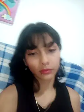 xoxo milk online show from September 24, 2025, 3:04 pm