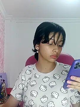 xoxo milk online show from March 1, 2026, 6:21 pm