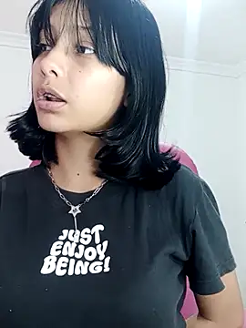 xoxo milk online show from March 12, 2026, 5:52 pm