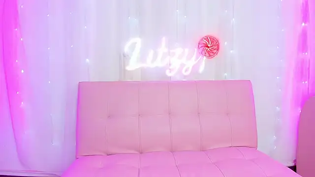 Snapshot of Pink1_ chatting on October 9, 2025, 6:39 pm Pink1 online show from October 9, 2025, 6:39 pm