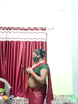 Snapshot of School_medam chatting on October 8, 2025, 3:42 pm School medam online show from October 8, 2025, 3:42 pm