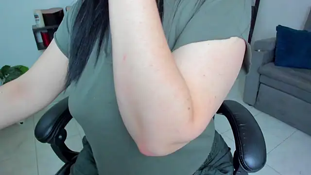 Miel 82 online show from October 6, 2025, 9:40 am