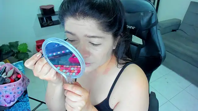 Miel 82 online show from November 6, 2025, 10:49 am