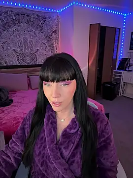 Snapshot of MaciiMayy chatting on March 26, 2026, 7:19 pm MaciiMayy online show from March 26, 2026, 7:19 pm