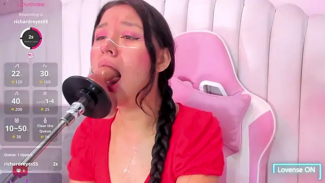 Snapshot of mia_celezte chatting on November 8, 2025, 12:05 pm mia celezte online show from November 8, 2025, 12:05 pm