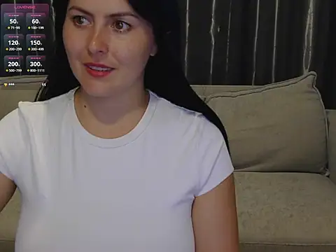 Snapshot of AriaShy chatting on May 11, 2026, 2:23 pm AriaShy online show from May 11, 2026, 2:23 pm
