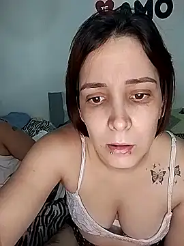 catperigosa online show from November 1, 2025, 10:45 pm