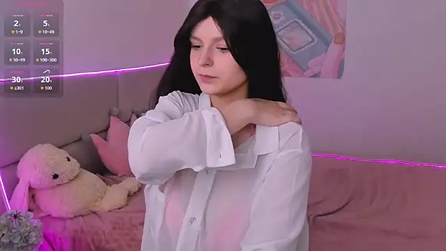 AishaAysitt online show from November 17, 2025, 9:15 am