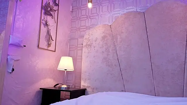 Snapshot of yliria010 chatting on October 16, 2025, 3:18 am yliria010 online show from October 16, 2025, 3:18 am