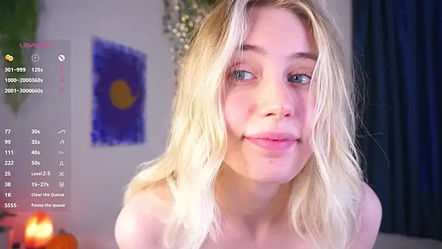 Snapshot of HoneyRay chatting on October 31, 2025, 8:04 am HoneyRay online show from October 31, 2025, 8:04 am