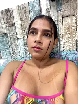 Snapshot of Valery_lux16 chatting on October 1, 2025, 2:06 am Valery lux16 online show from October 1, 2025, 2:06 am