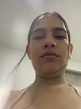 Snapshot of Valery_lux16 chatting on October 8, 2025, 12:14 pm Valery lux16 online show from October 8, 2025, 12:14 pm