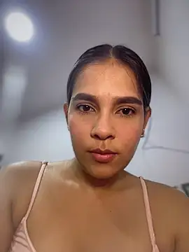 Snapshot of Valery_lux16 chatting on March 20, 2026, 9:19 pm Valery lux16 online show from March 20, 2026, 9:19 pm