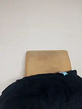 Snapshot of LATINO27CM chatting on October 25, 2025, 2:13 pm LATINO27CM online show from October 25, 2025, 2:13 pm