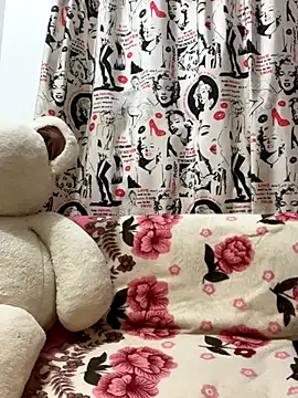 Snapshot of Linda_rouse chatting on October 1, 2025, 8:48 pm Linda rouse online show from October 1, 2025, 8:48 pm