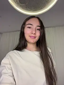 Snapshot of Innerpeace_ chatting on March 8, 2026, 12:30 am Innerpeace online show from March 8, 2026, 12:30 am