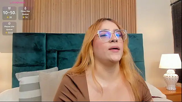 Amber kiss  online show from July 23, 2026, 6:39 pm