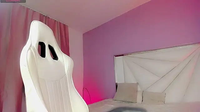 Snapshot of Isabela_saenz chatting on October 10, 2025, 3:16 am Isabela saenz online show from October 10, 2025, 3:16 am