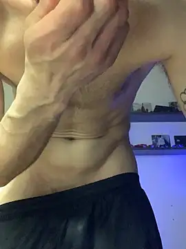 Snapshot of alessiobaz chatting on March 18, 2026, 7:17 pm alessiobaz online show from March 18, 2026, 7:17 pm