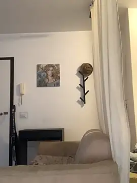 Snapshot of alessiobaz chatting on March 27, 2026, 12:16 pm alessiobaz online show from March 27, 2026, 12:16 pm