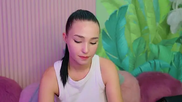 Snapshot of Amanda_Choi chatting on October 5, 2025, 6:06 pm Amanda Choi online show from October 5, 2025, 6:06 pm