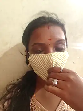 Snapshot of Tamil_Swathi chatting on June 14, 2026, 5:42 am Tamil Swathi online show from June 14, 2026, 5:42 am