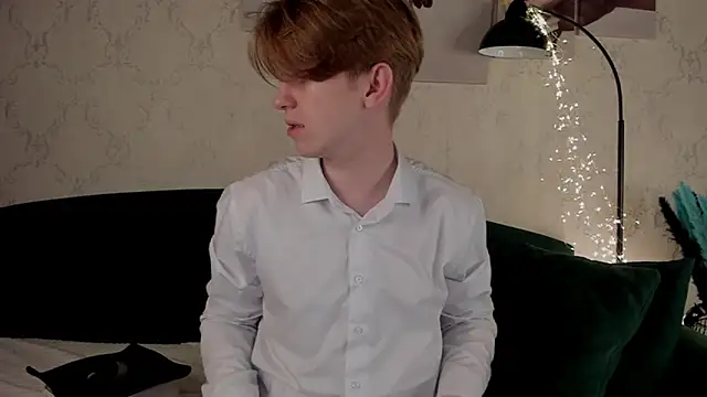 Snapshot of Vincent_Pots chatting on November 5, 2025, 5:51 am Vincent Pots online show from November 5, 2025, 5:51 am