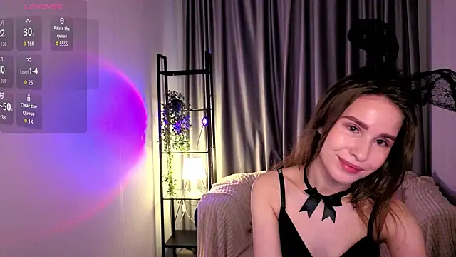  online show from October 25, 2025, 5:26 am