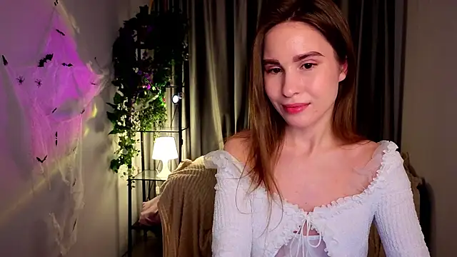  online show from November 1, 2025, 9:06 pm