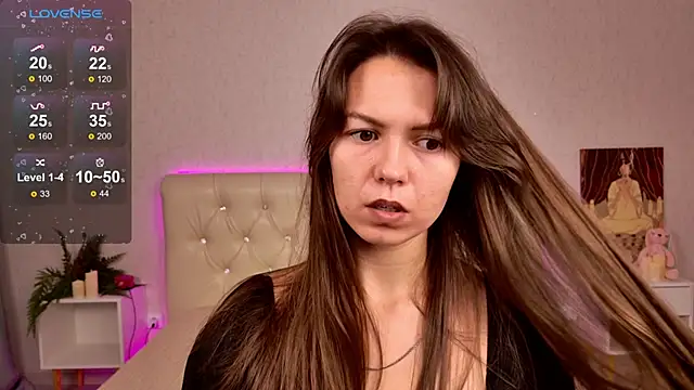 Snapshot of EllaCanny chatting on November 7, 2025, 5:18 am EllaCanny online show from November 7, 2025, 5:18 am