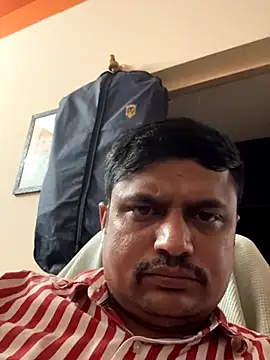 riyam5505 online show from September 22, 2025, 2:41 pm