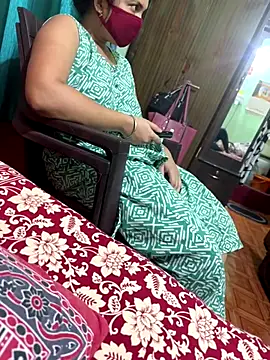 riyam5505 online show from September 26, 2025, 10:41 am