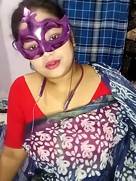 Snapshot of Deborbhavi222 chatting on November 4, 2025, 6:07 pm Deborbhavi222 online show from November 4, 2025, 6:07 pm