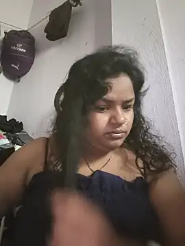 Snapshot of Deborbhavi222 chatting on June 12, 2026, 8:35 am Deborbhavi222 online show from June 12, 2026, 8:35 am